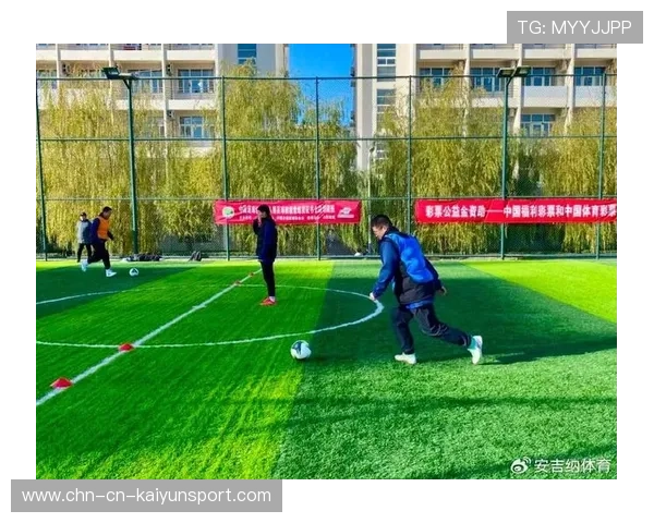 足球教练员年会召开聚焦培训新体系，足球教练员培训班欢迎词